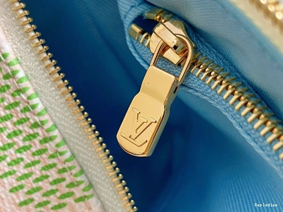 Cheap Accessoires-23.5*13.5*4CM Pochette VUITTON LOUIS 0725